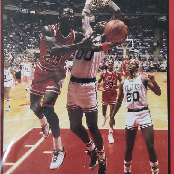 MICHAEL JORDAN AND MAGIC JOHNSON BOOK COVERS - NEW - Picture 7 of 16